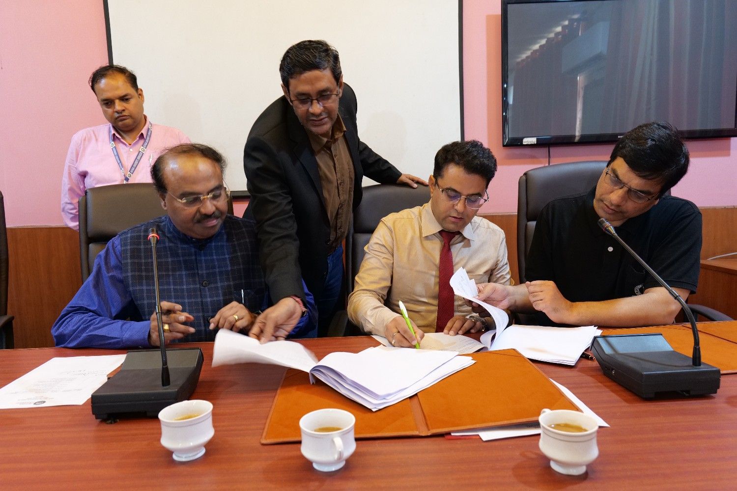 Jigyasa University and DNA Labs-CRIS MOU: Future of Science