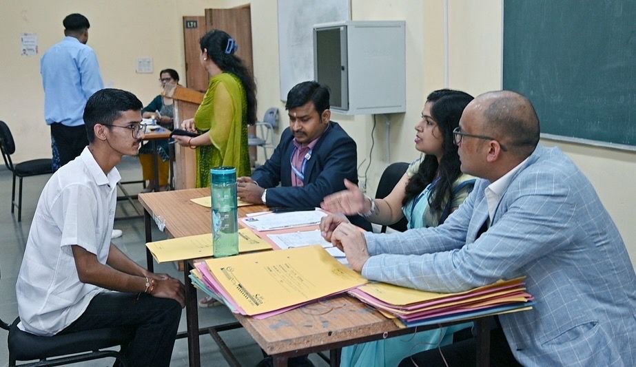 New Journey Begins at Jigyasa University | Diksharambh