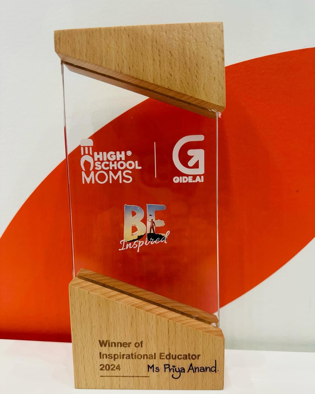 High school Moms (Be Inspired) Winner of Inspirational Educator